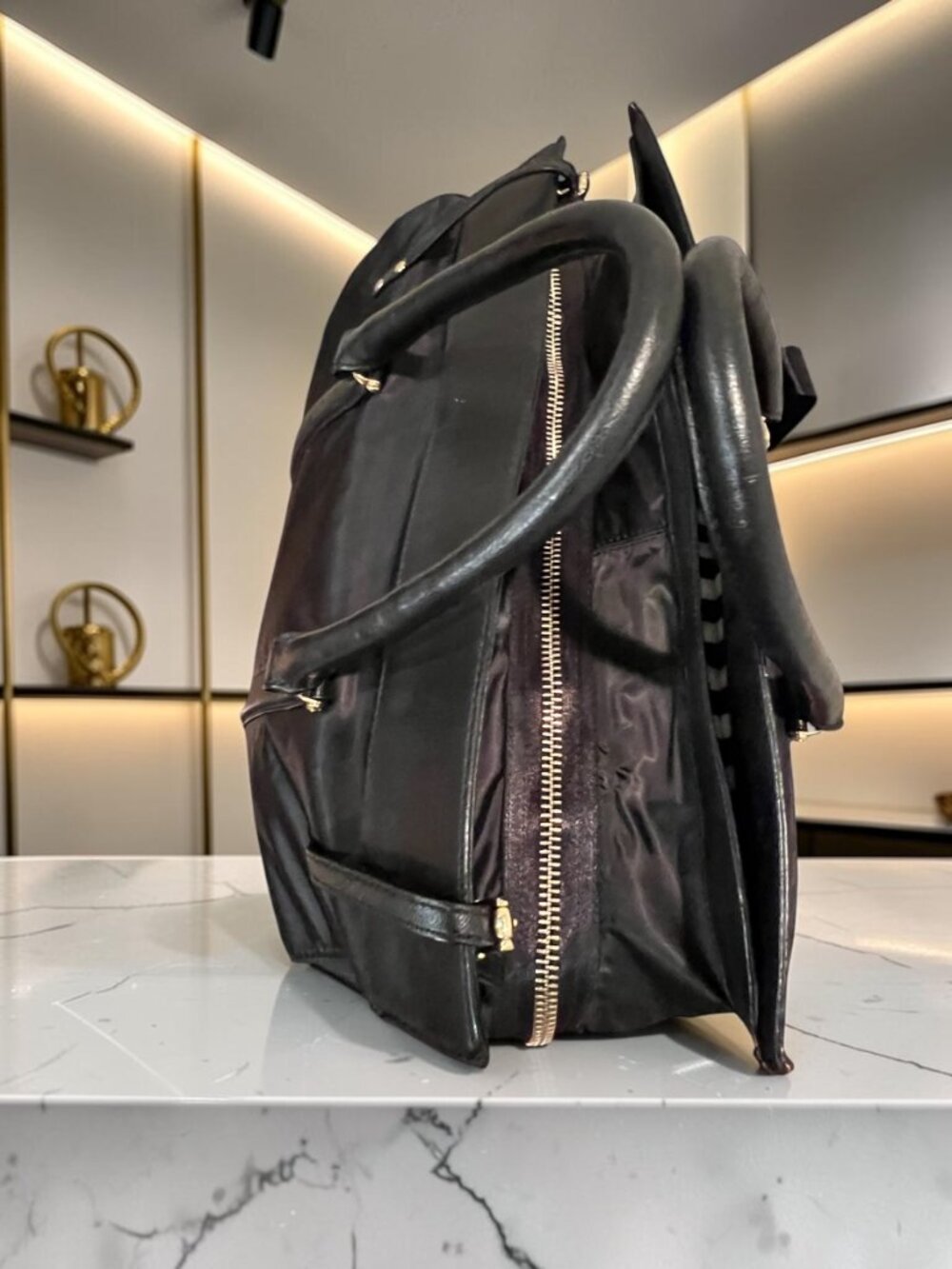 Henri Bendel Black Nylon & Leather Satchel – Good Pre‑Owned Condition - Picture 7 of 12